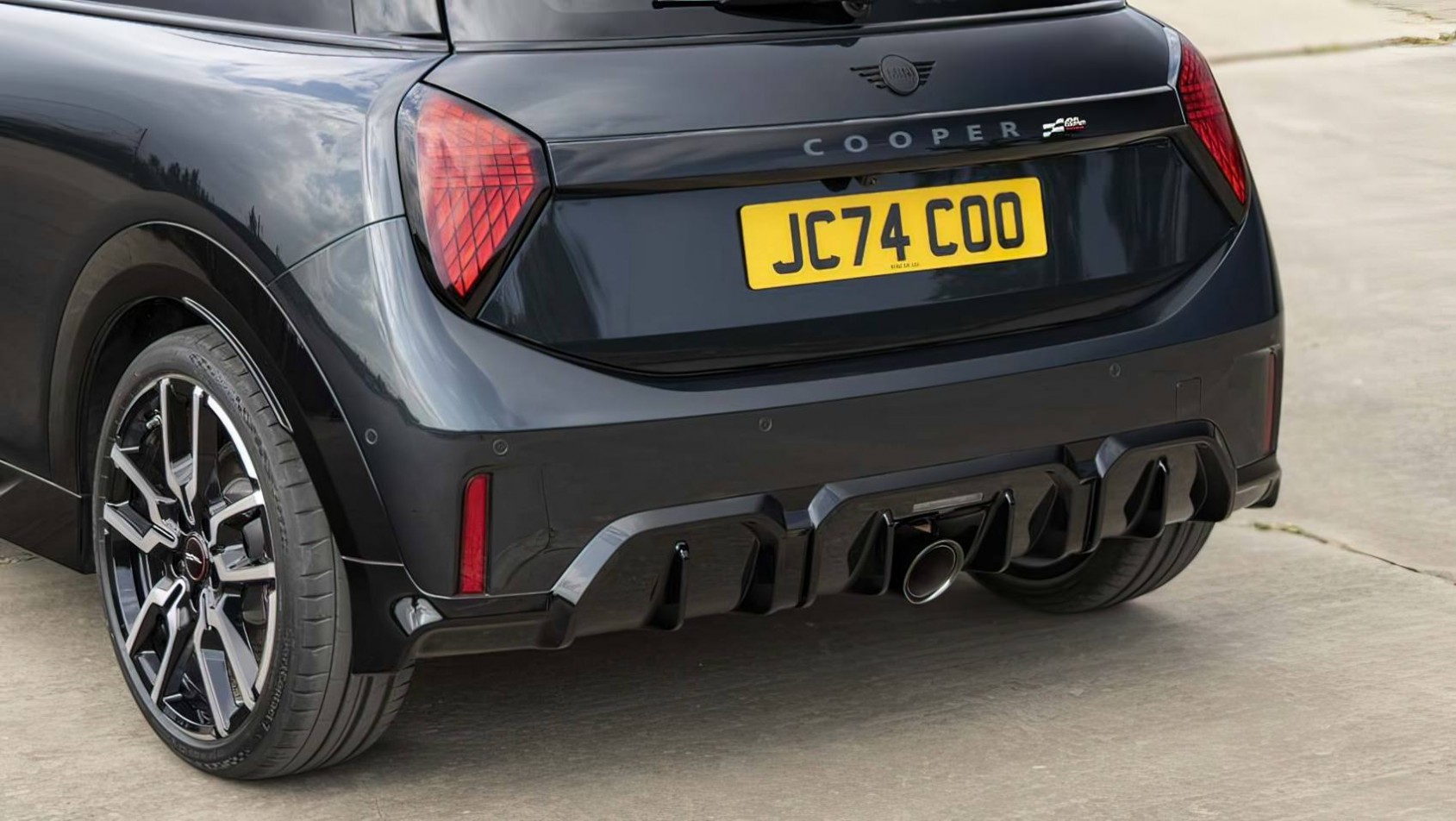 Mini John Cooper Works 2025 Mini John Cooper Works detal tył