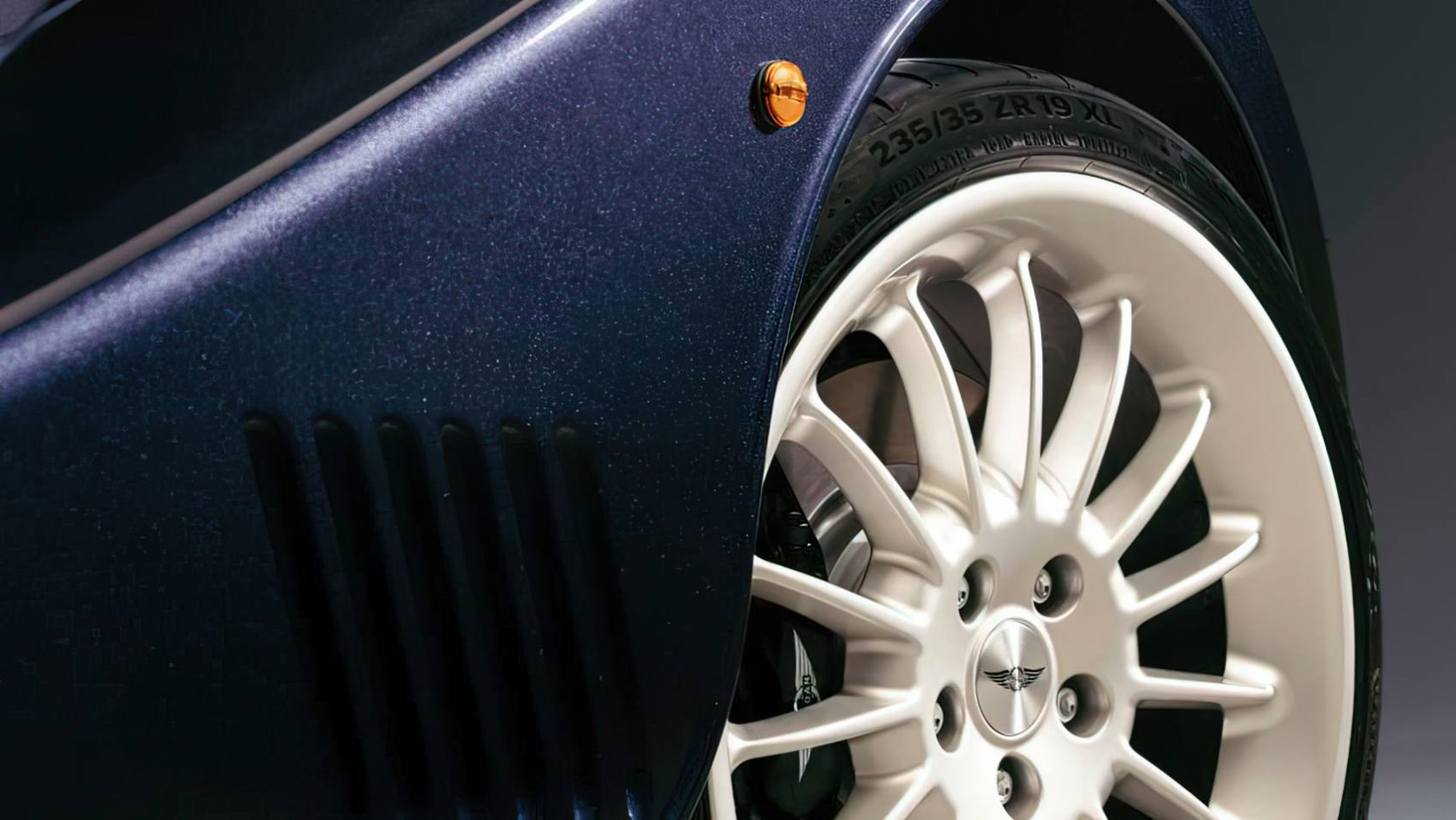 Morgan Plus Six Pinnacle detal