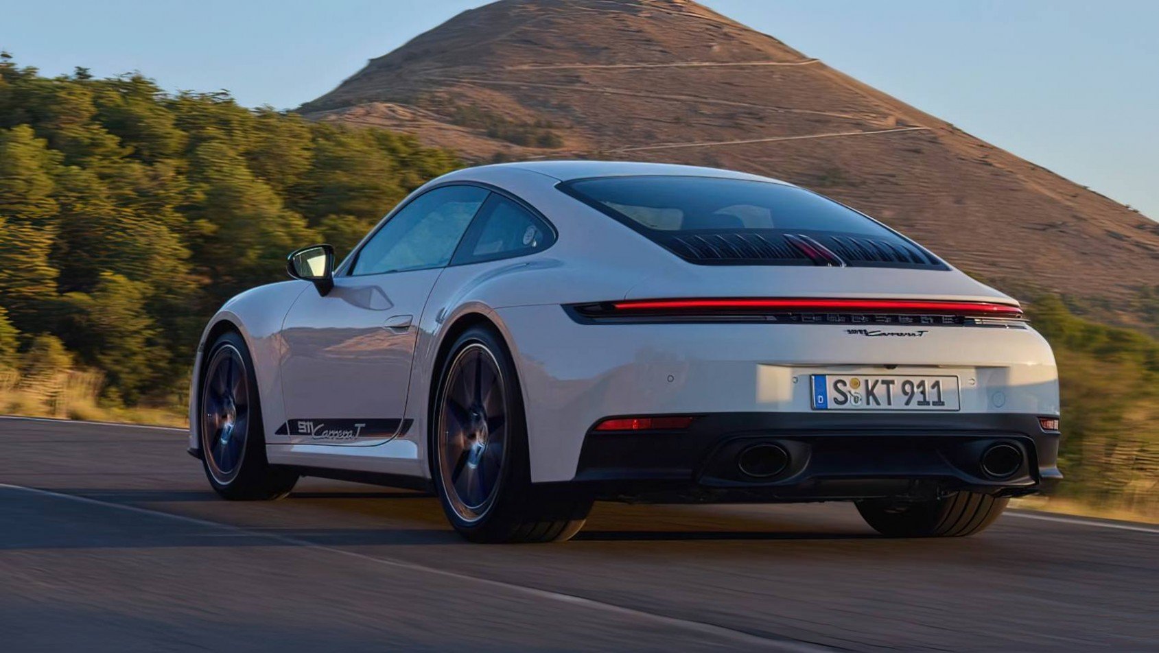 992.2 Porsche 911 Carrera T design