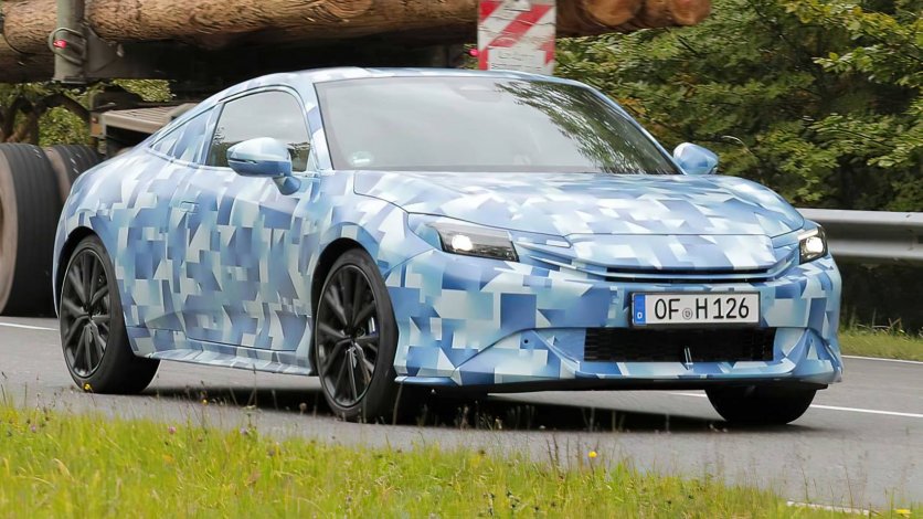 2025 Honda Prelude spyshot