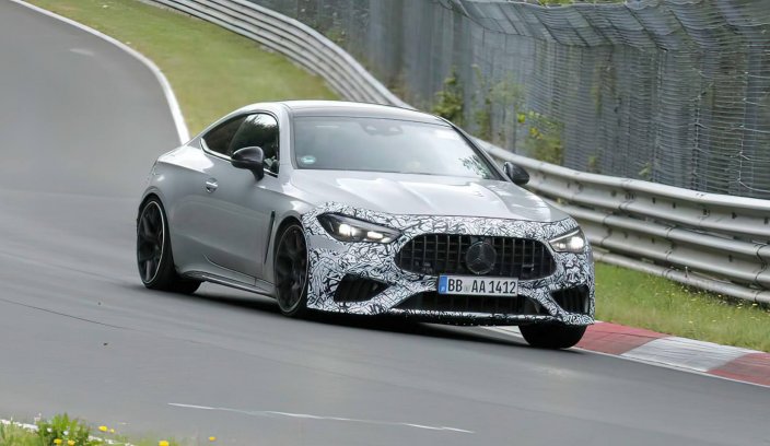 Mercedes-AMG CLE63 V8 spyshot