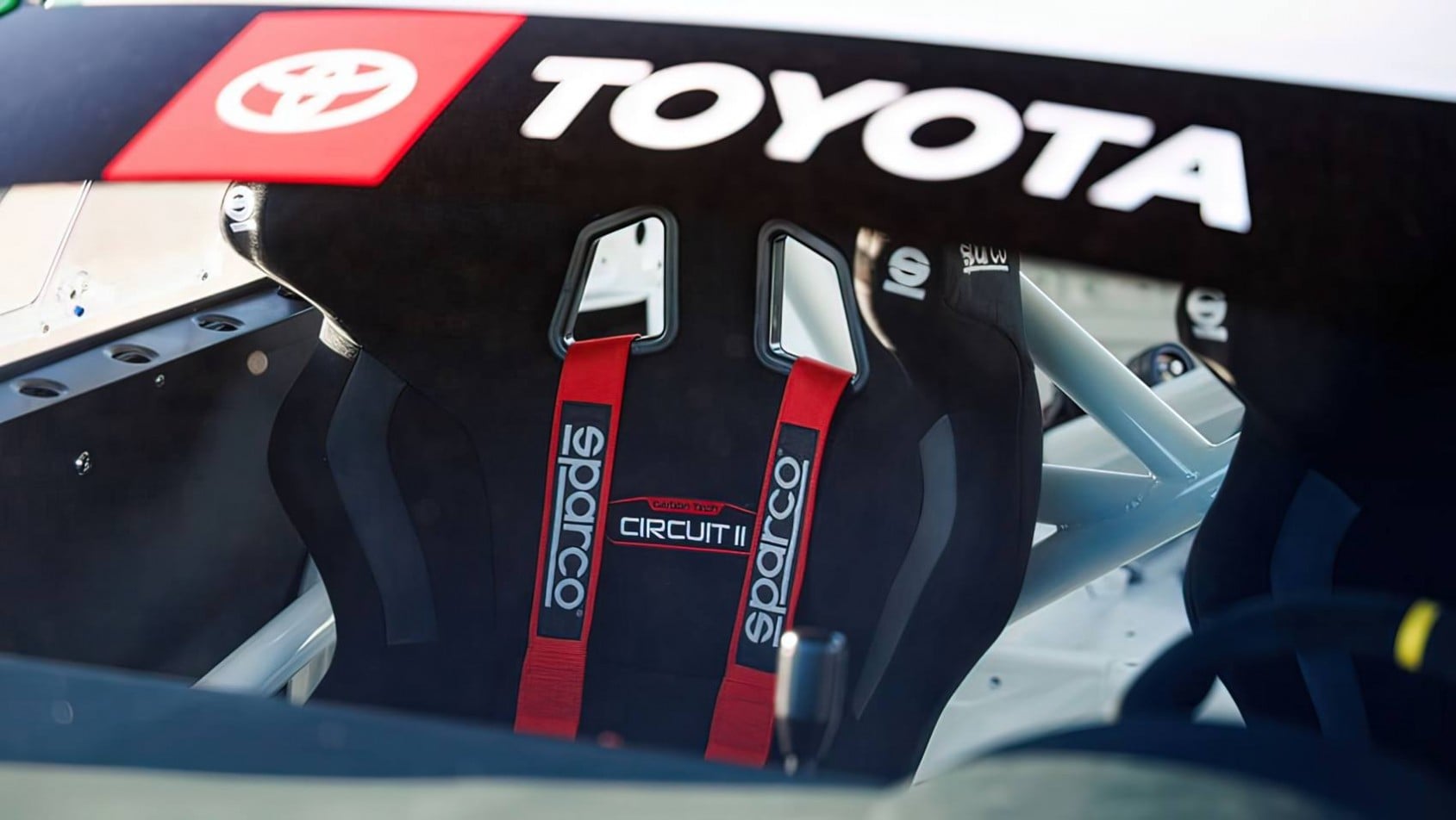 Toyota GR86 Rally Legacy Concept fotele