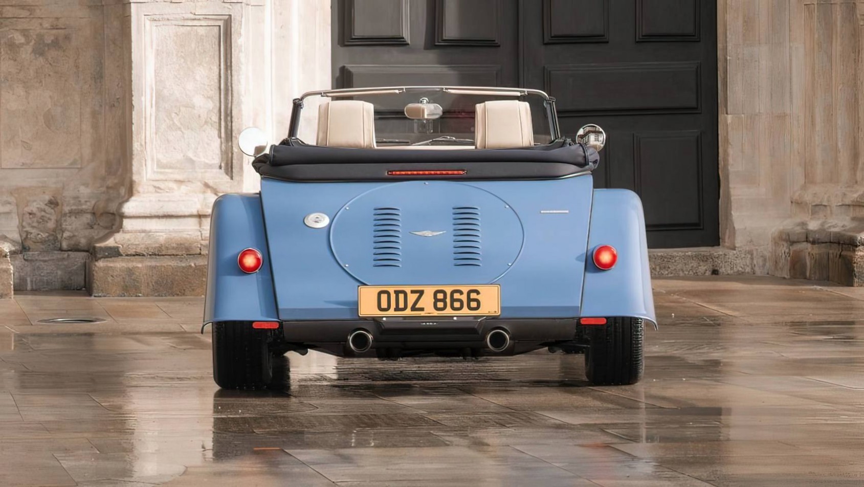 Morgan Plus Four 2025 Morgan Plus Four tylny pas