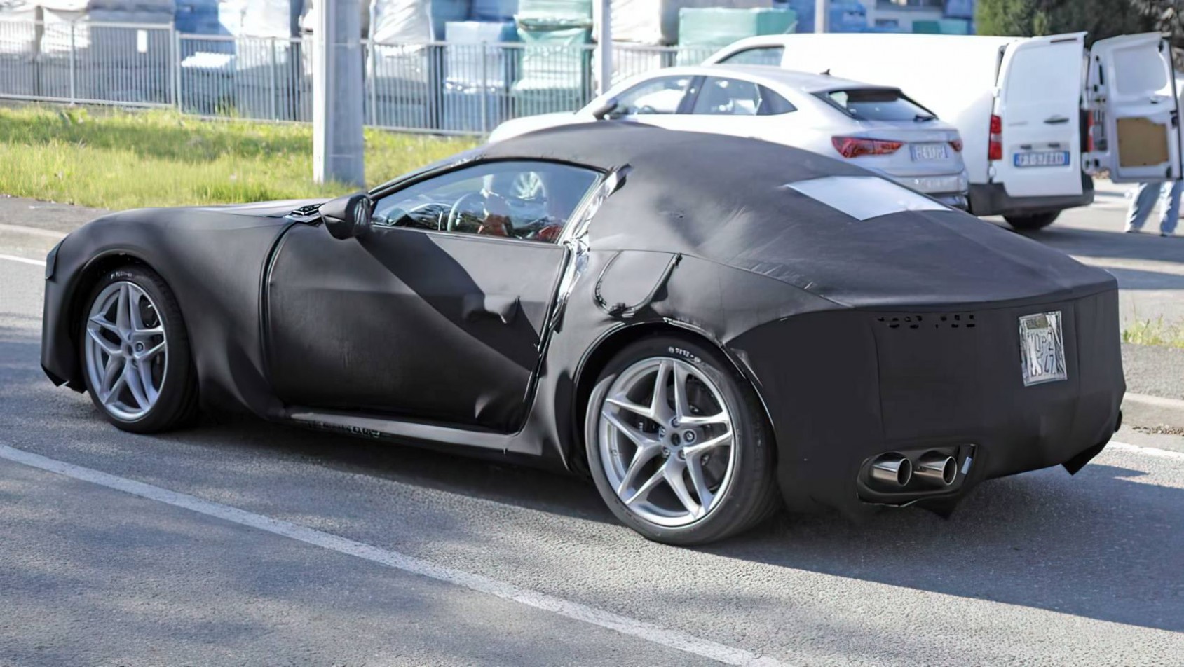 2025 Ferrari Roma sylwetka