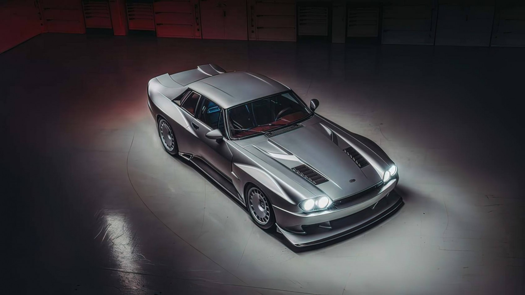 TWR Supercat sylwetka