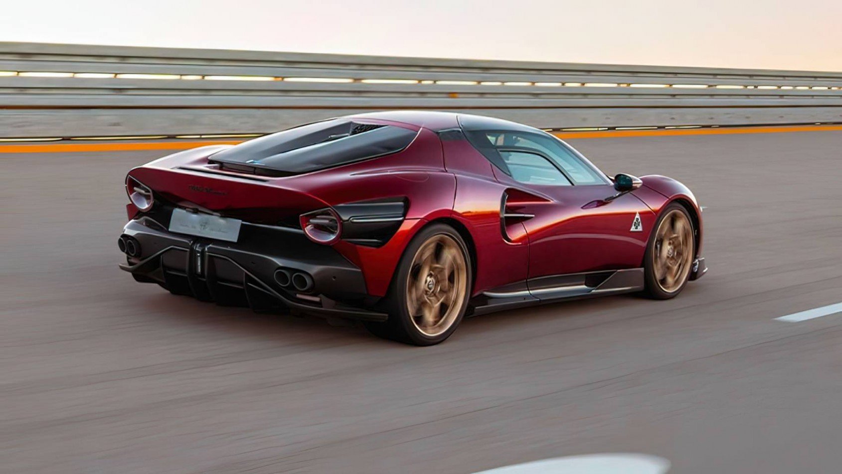 Alfa Romeo 33 Stradale prędkość