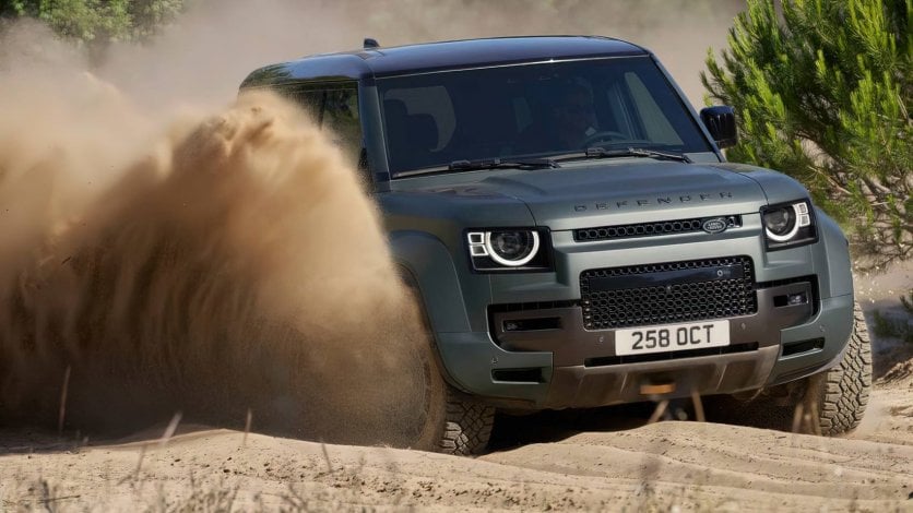 Land Rover Defender Dakar 2026