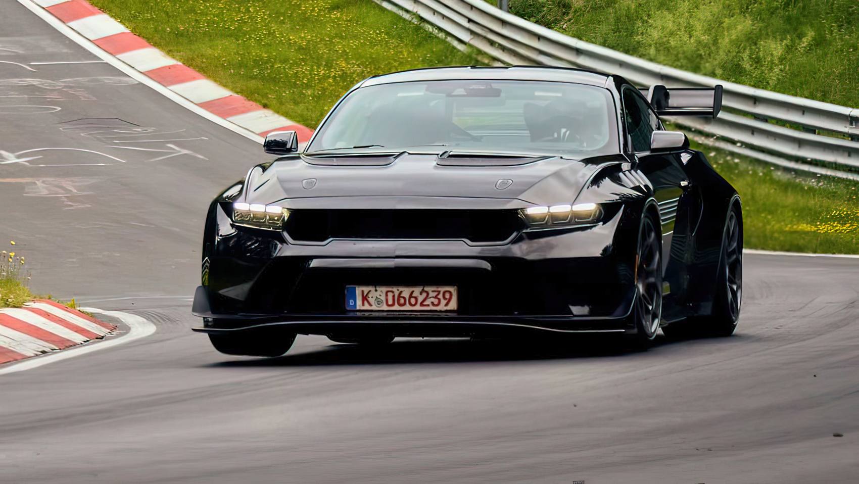 Ford Mustang GTD nurburgring przód