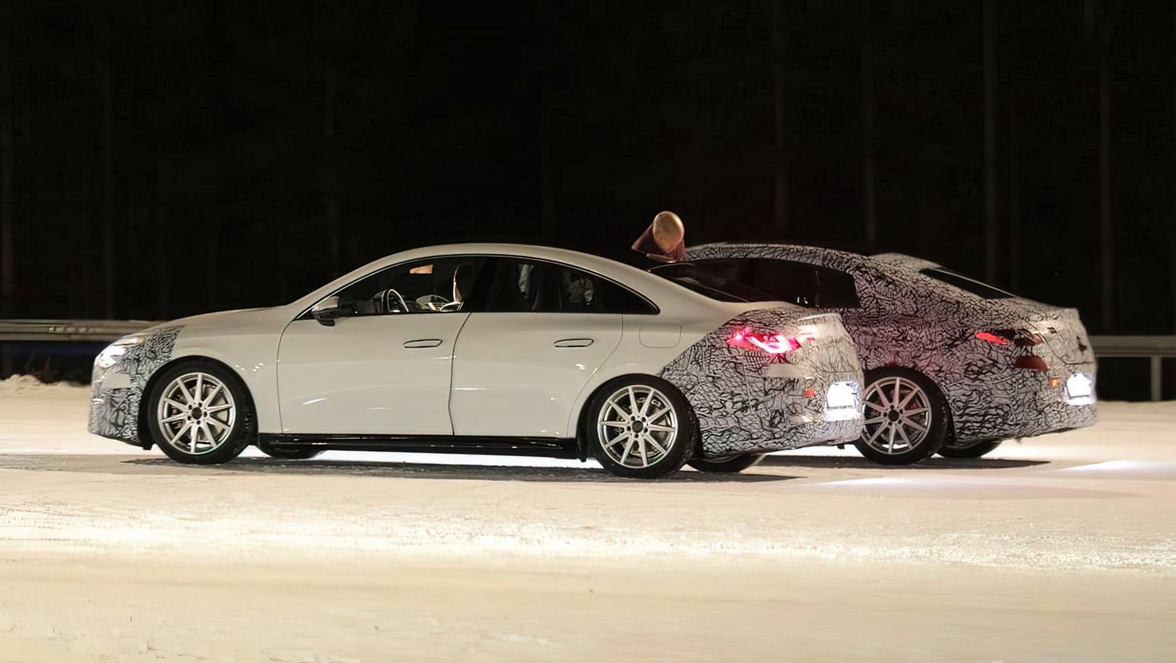 2025 Mercedes-Benz CLA spyshot profil