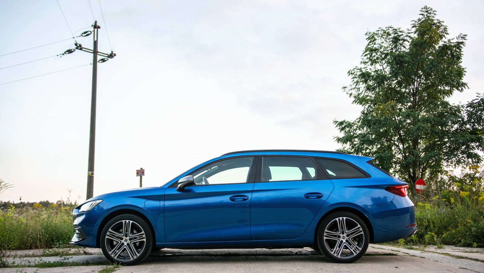 SEAT Leon SEAT Leon Sportstourer sylwetka
