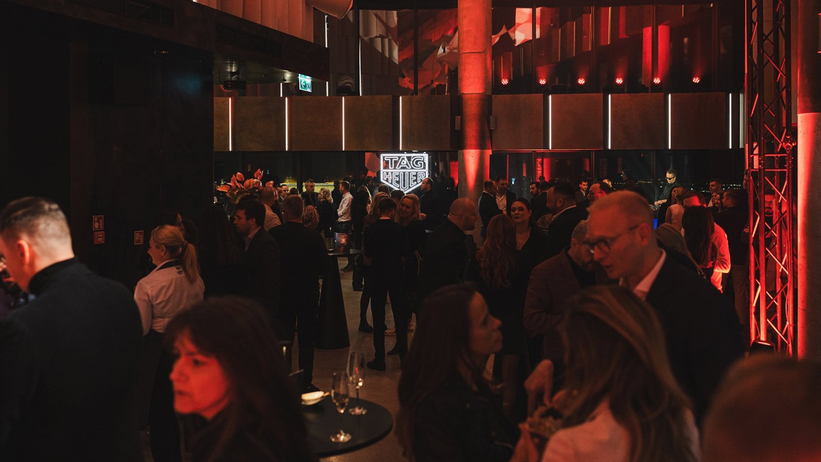 Oficjalne otwarcie butiku w Look Up Skyliner