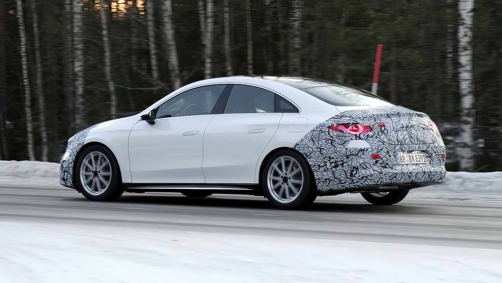 2025 Mercedes-Benz CLA spyshot design