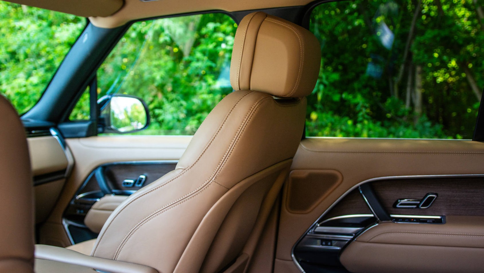 Range Rover P550e HSE fotele