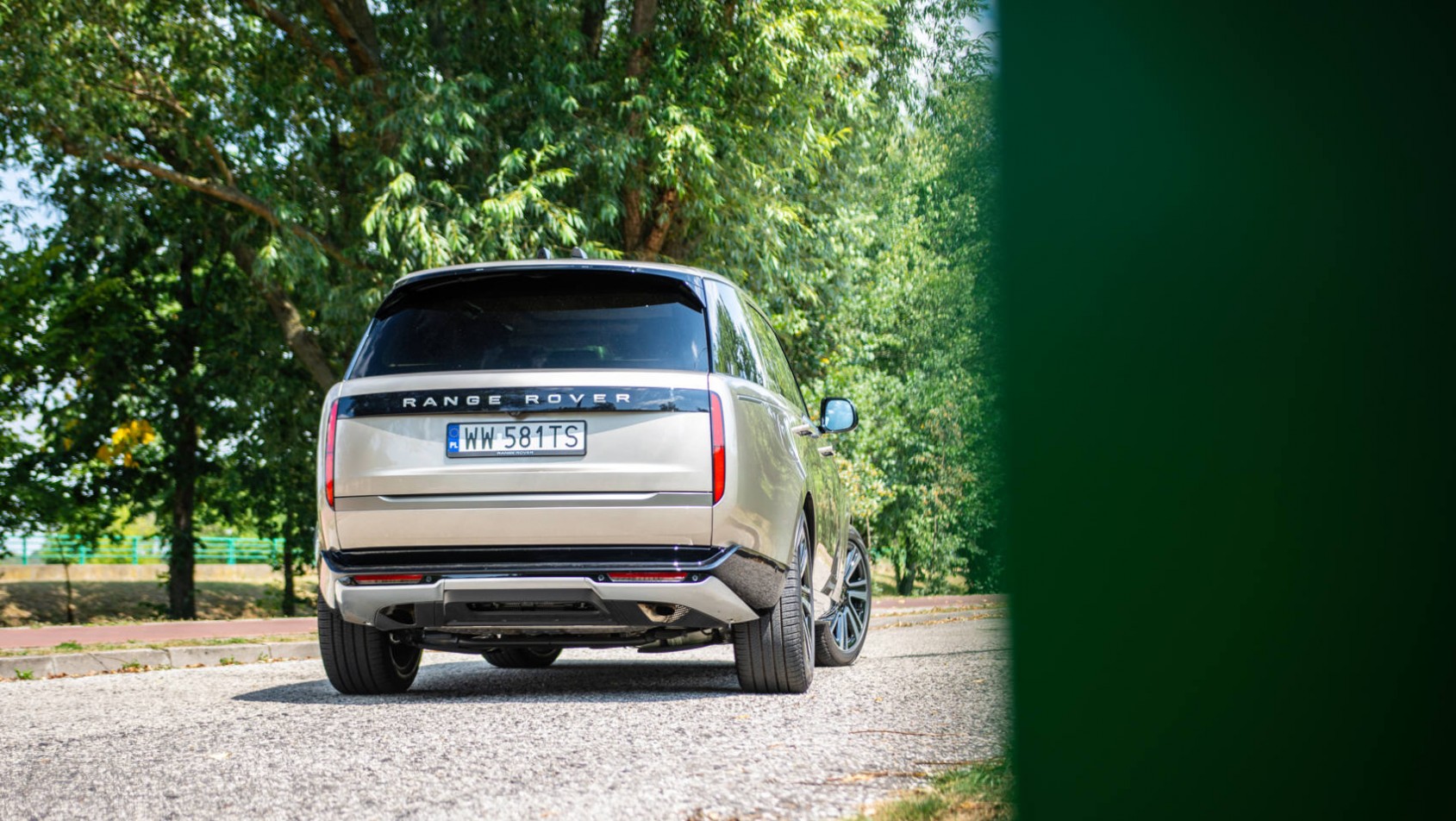 Range Rover P550e HSE tylna klapa