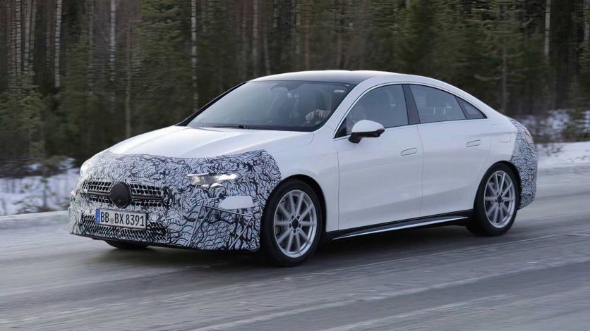 2025 Mercedes-Benz CLA spyshot news