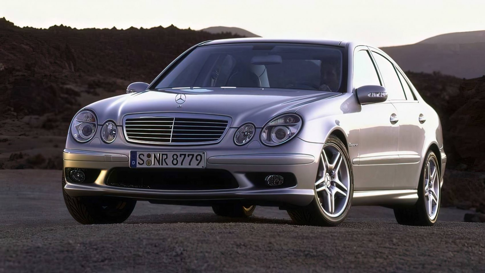 Mercedes E55 AMG Mercedes-Benz E55 AMG W211 limuzyna