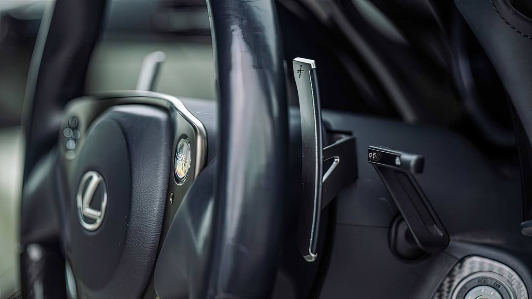 Lexus LFA łopatki skrzyni