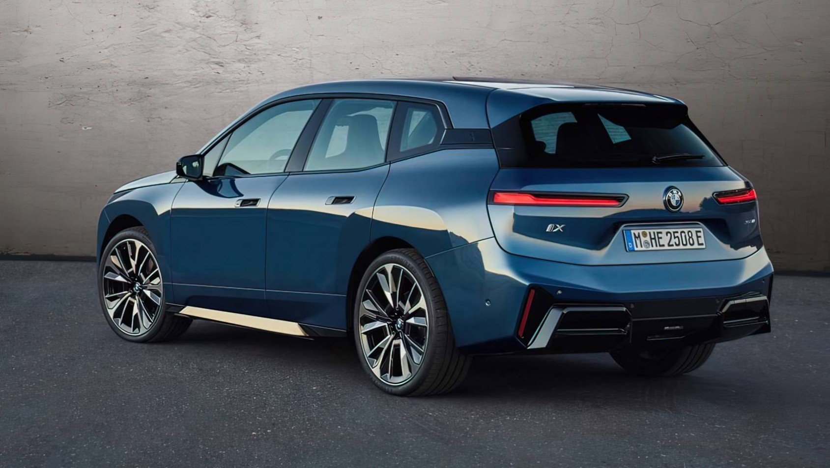 2025 BMW iX tył