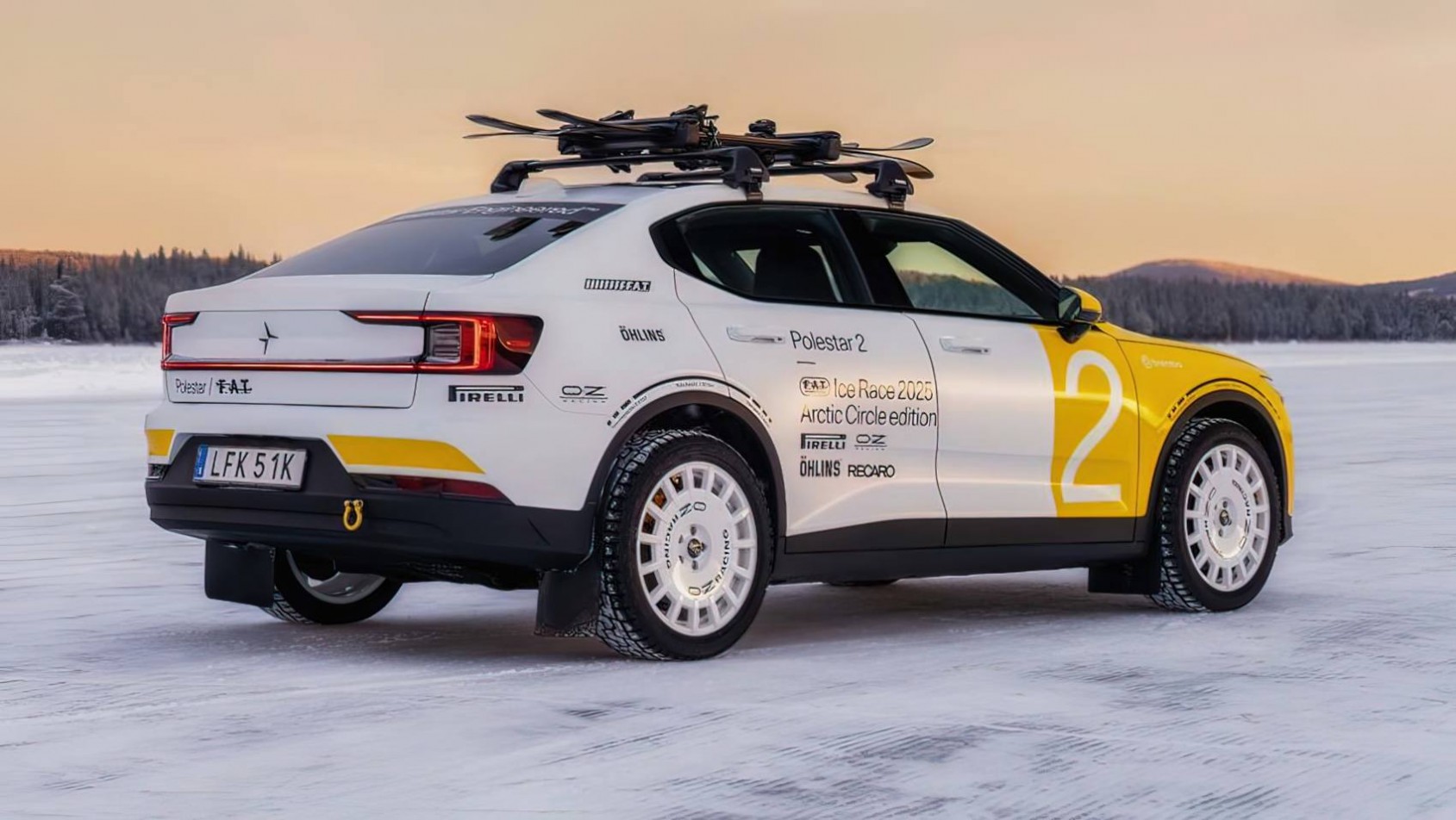 Polestar 2 Arctic Circle sylwetka