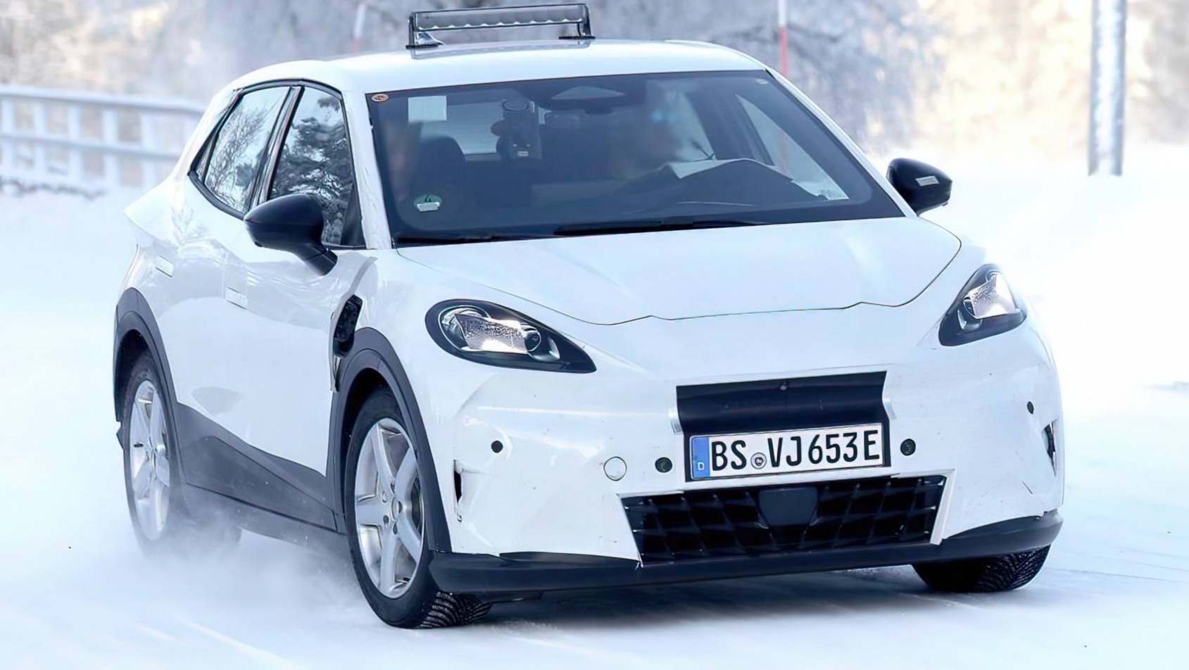 Cupra Raval spyshot przód