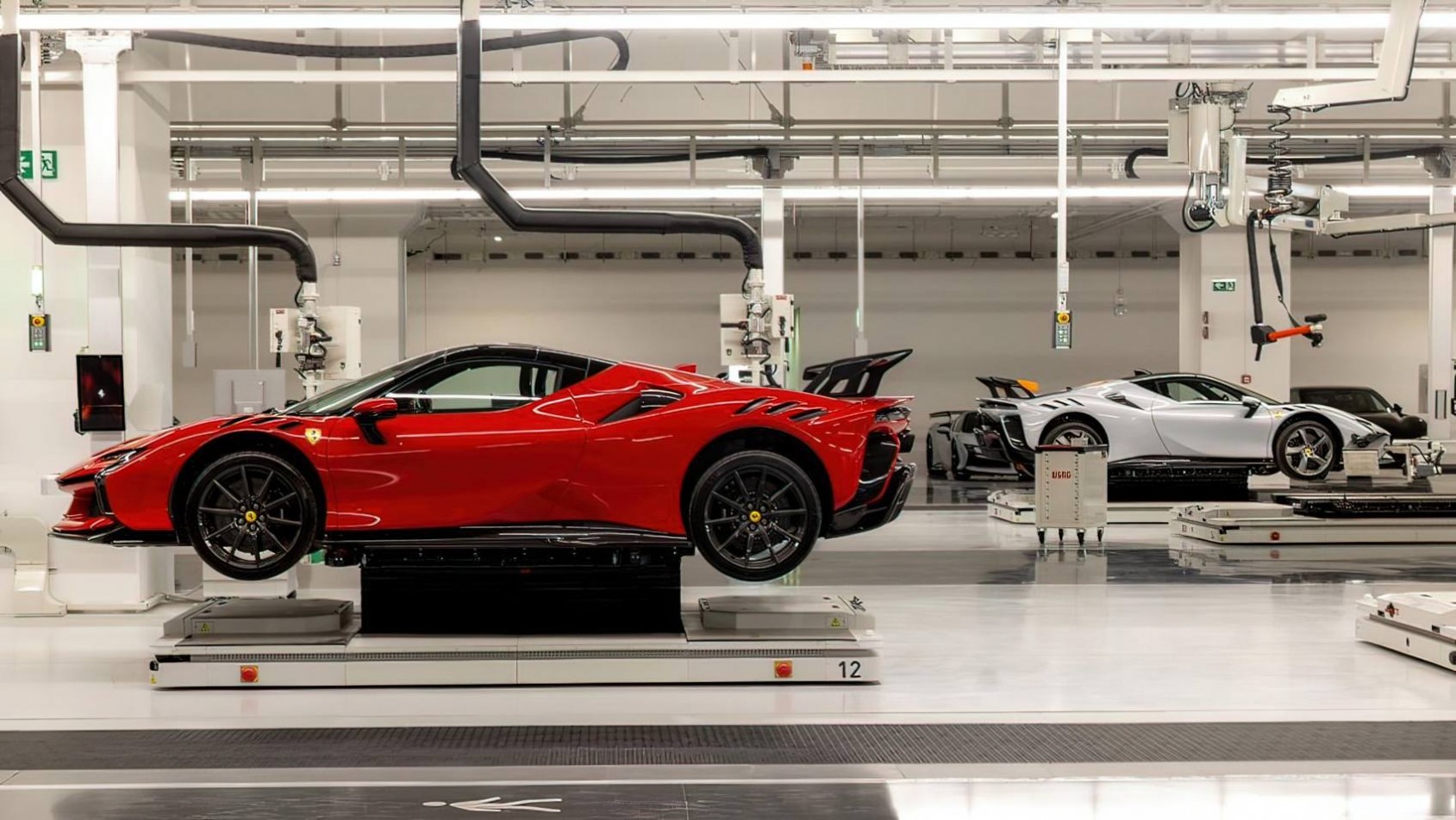 Ferrari e-building produkcja
