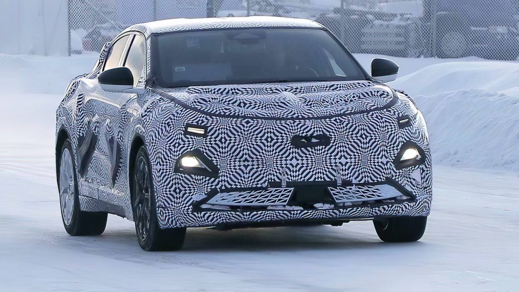 Alpine A390 kamuflaż