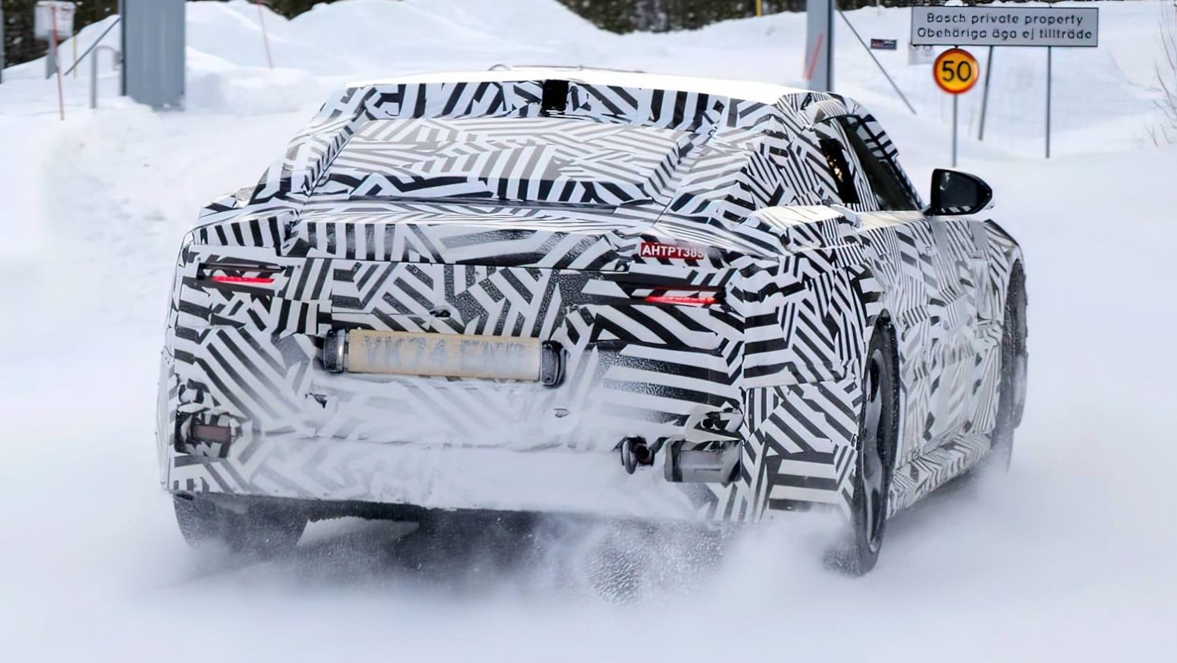 Jaguar Type 00 spyshot nurburgring tył