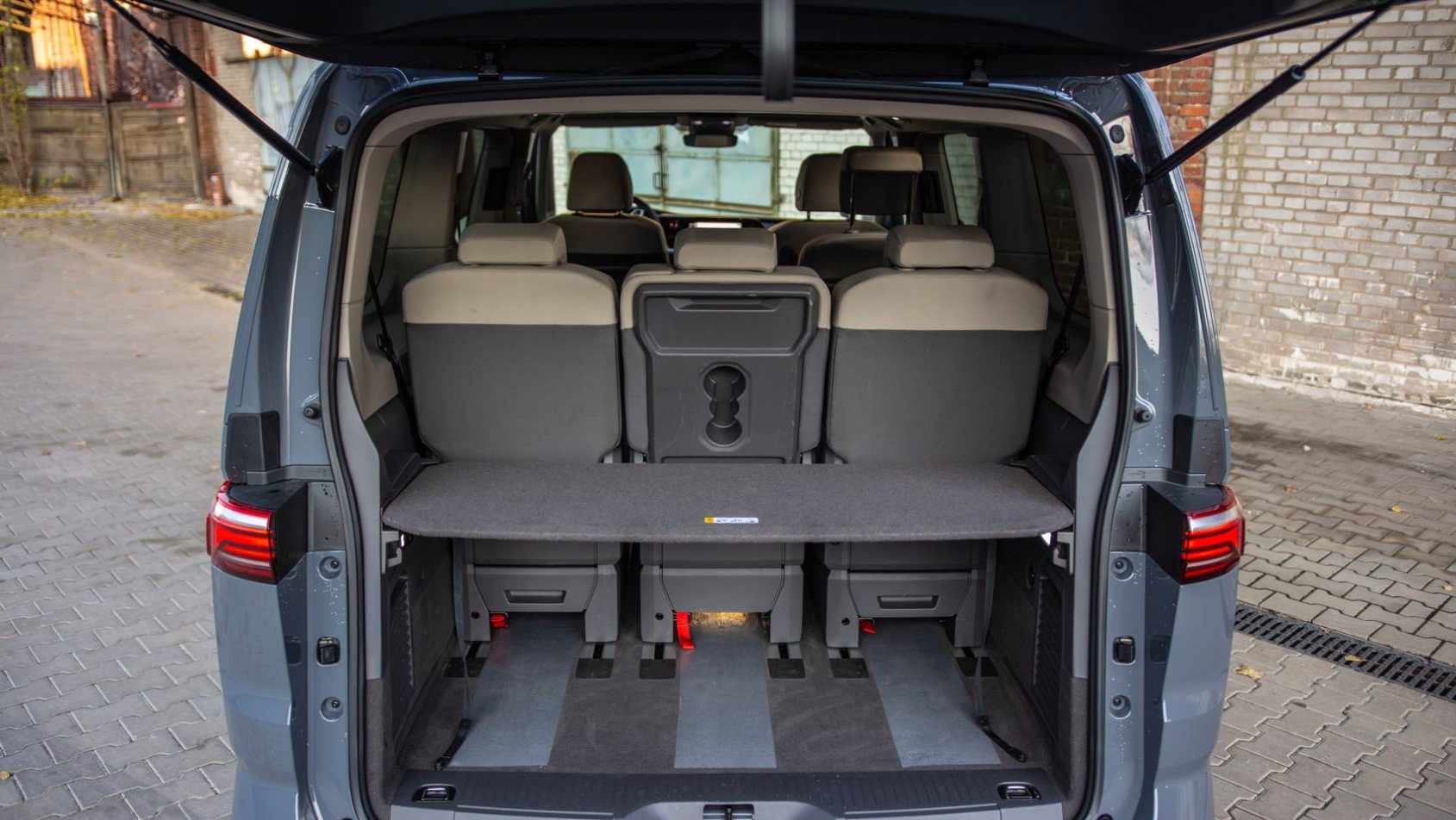 Volkswagen Multivan 2025 Volkswagen Multivan TDI bagażnik