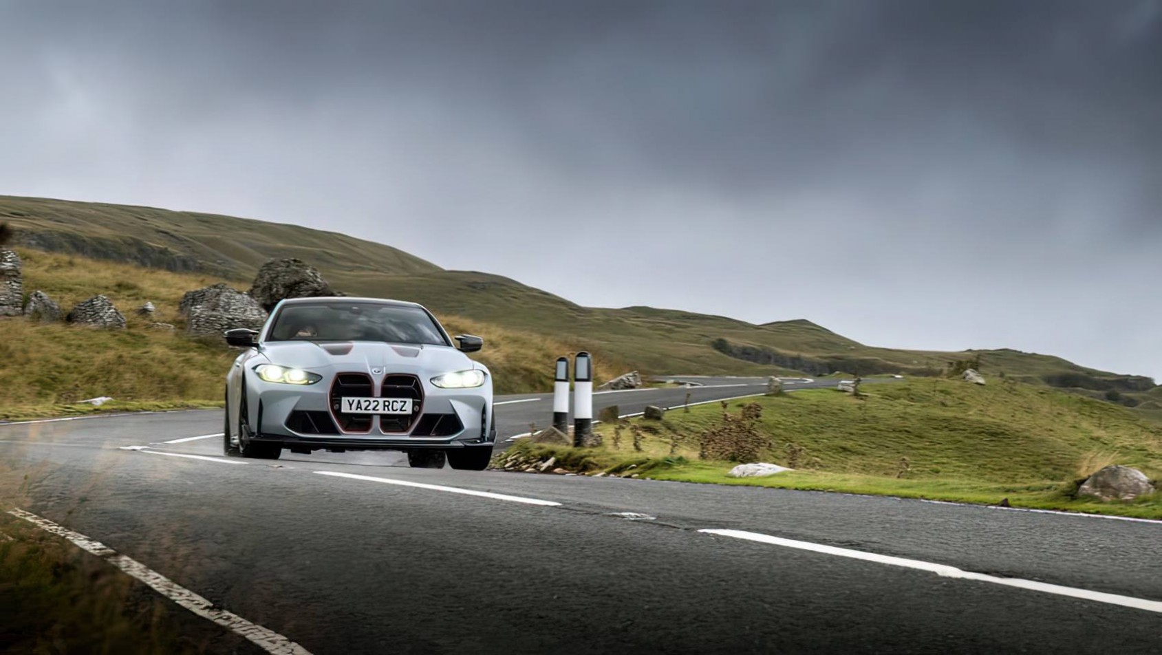 BMW M4 CSL na drodze