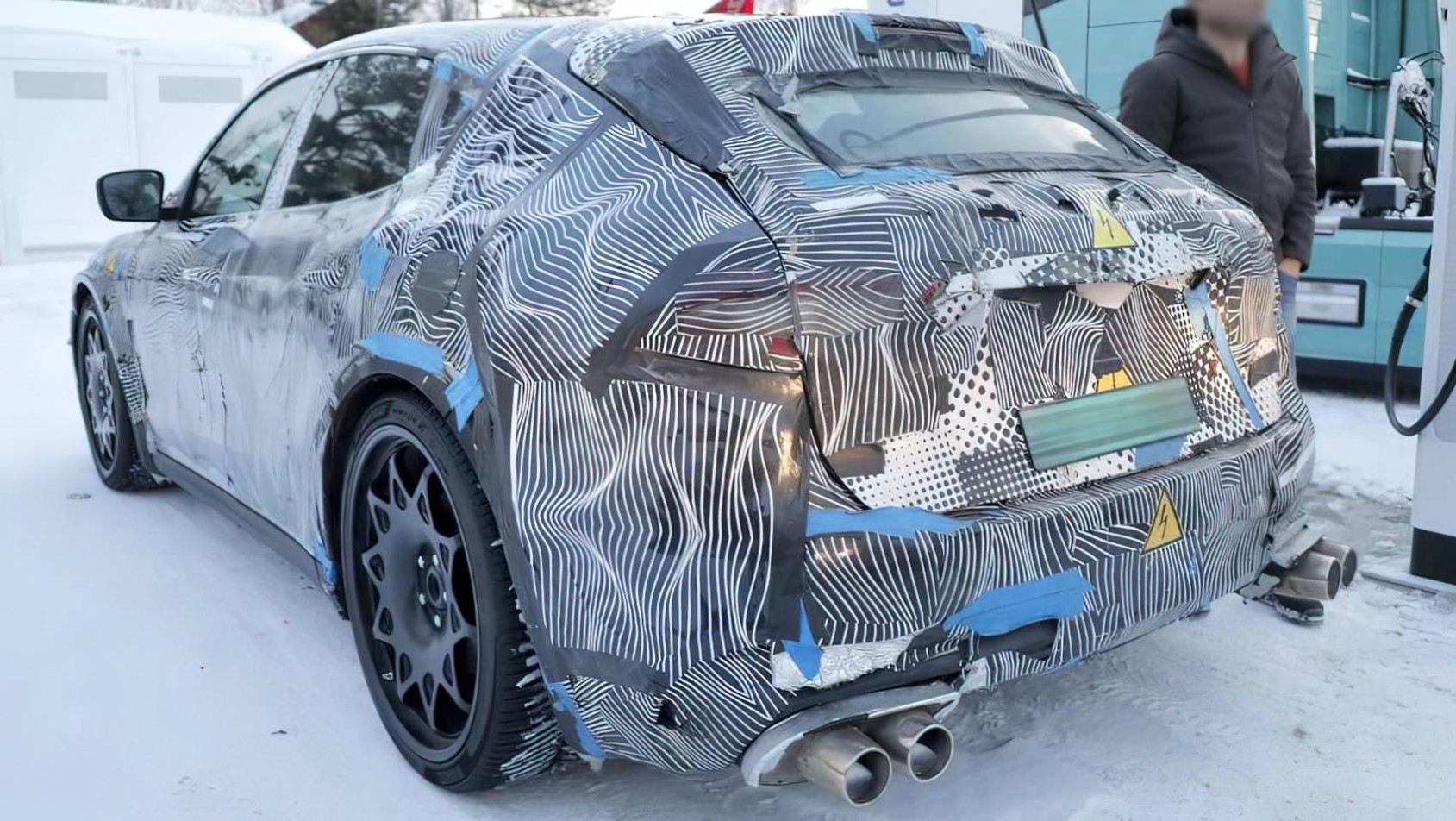 Ferrari EV levante nadwozie