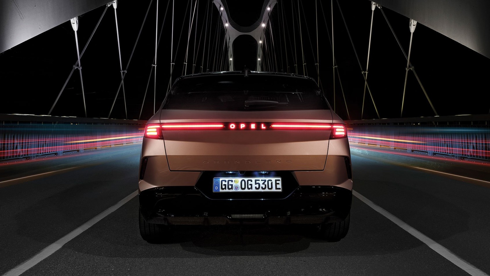 Tył nowego Opla Grandland