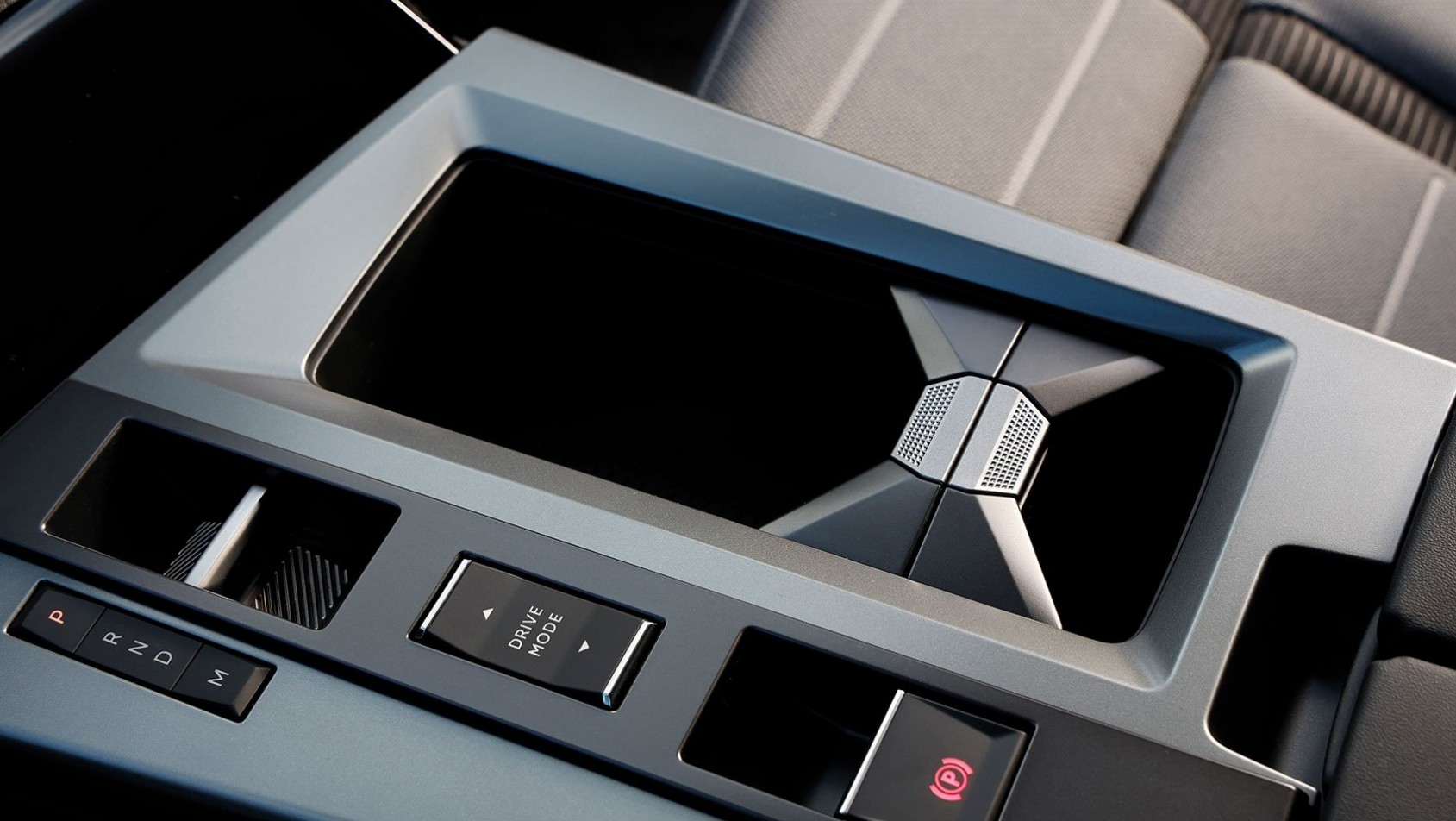 Nowy Opel Grandland - detale wnętrza