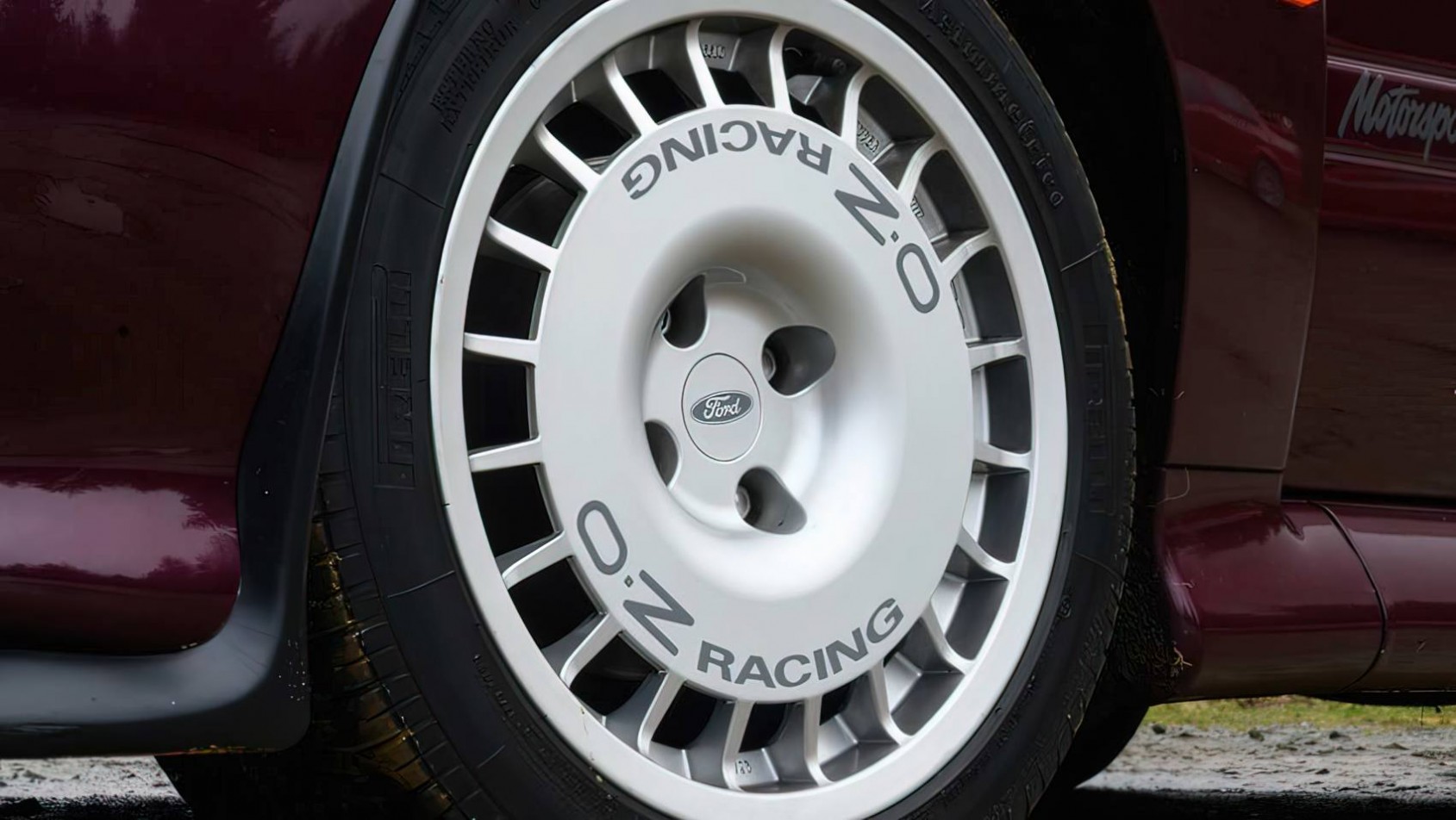 Ford Escort RS Cosworth felgi OZ