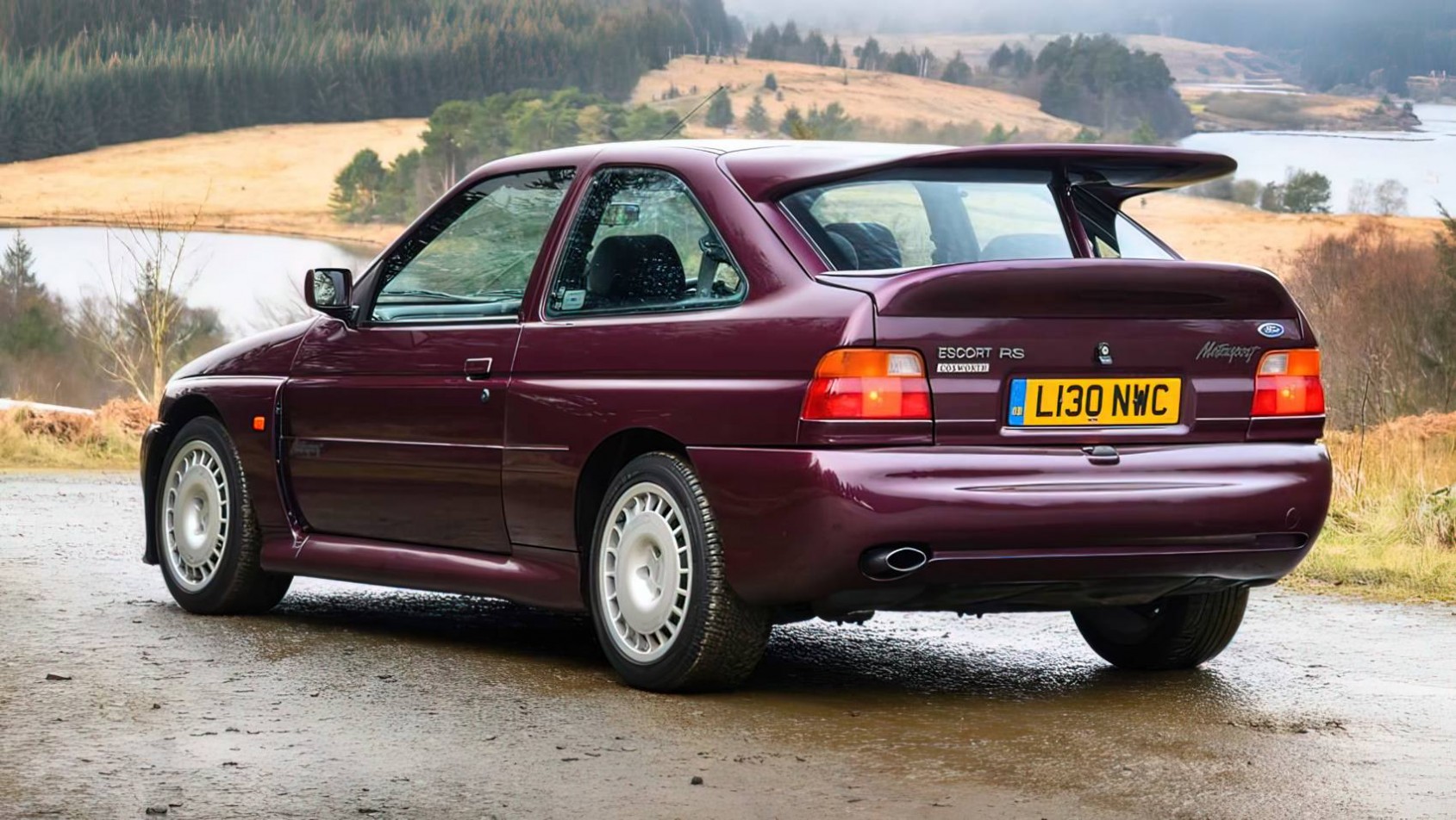 Ford Escort RS Cosworth design tył