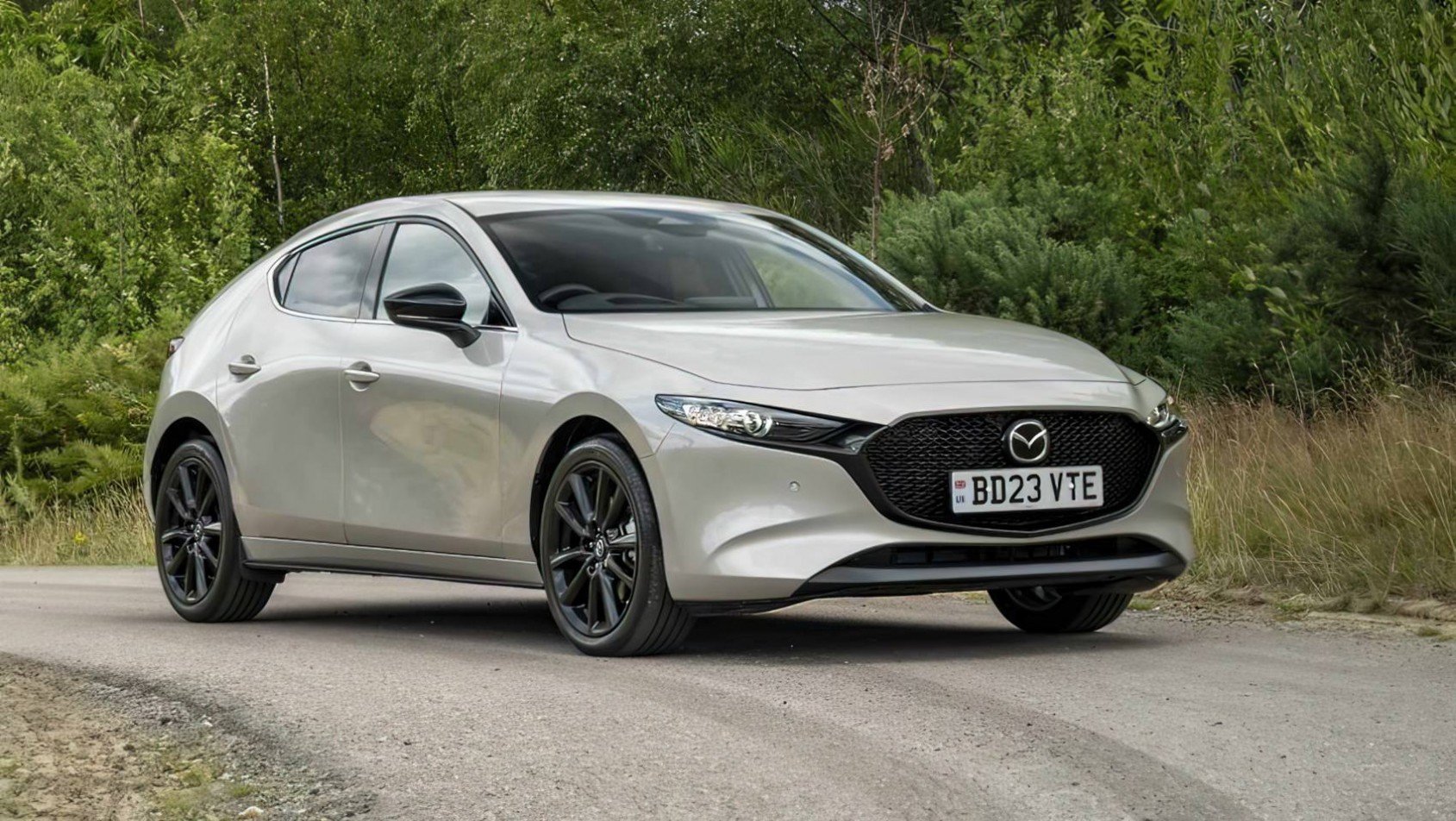 2025 Mazda 3 sylwetka