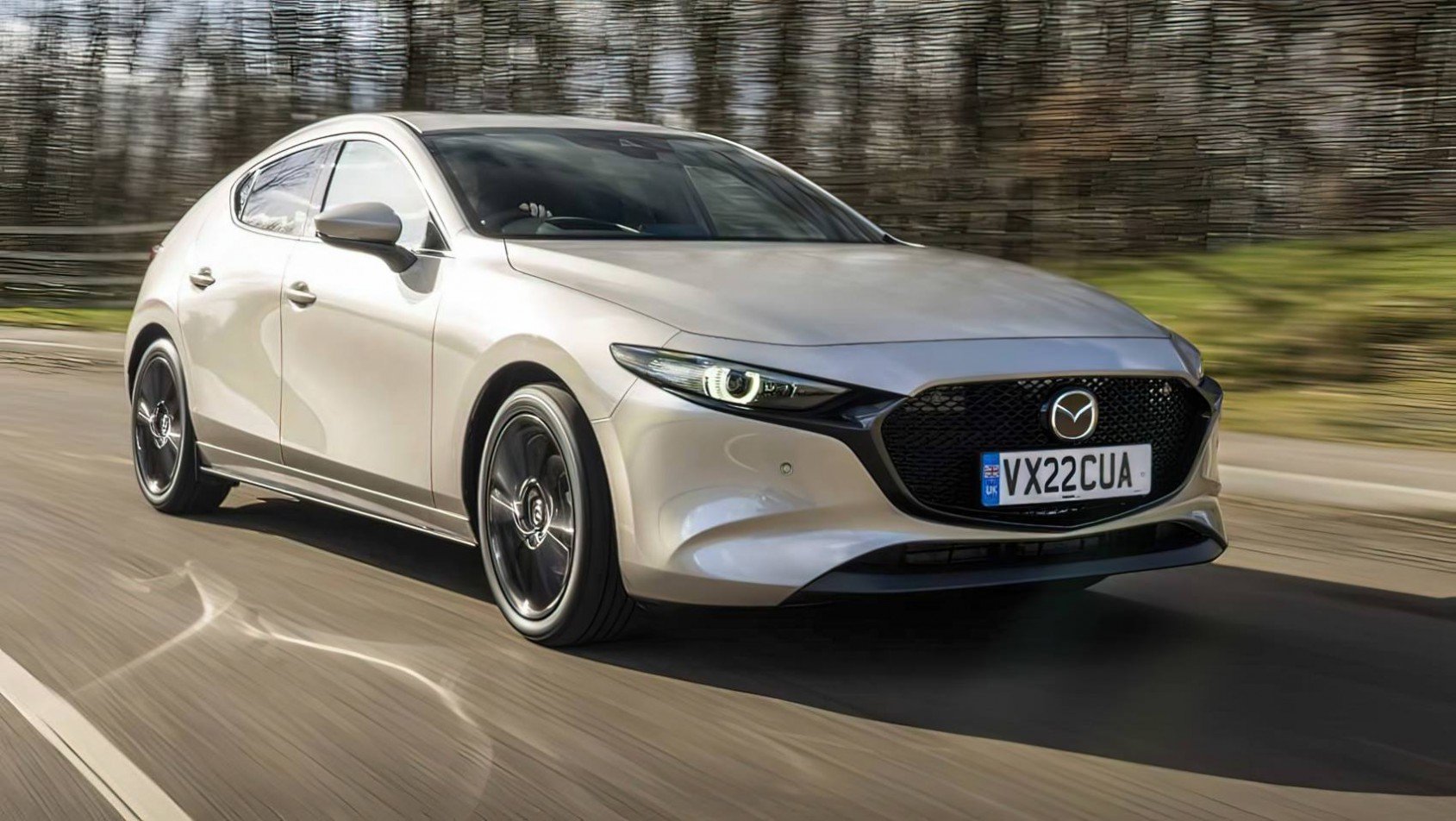 2025 Mazda 3 srebrny lakier