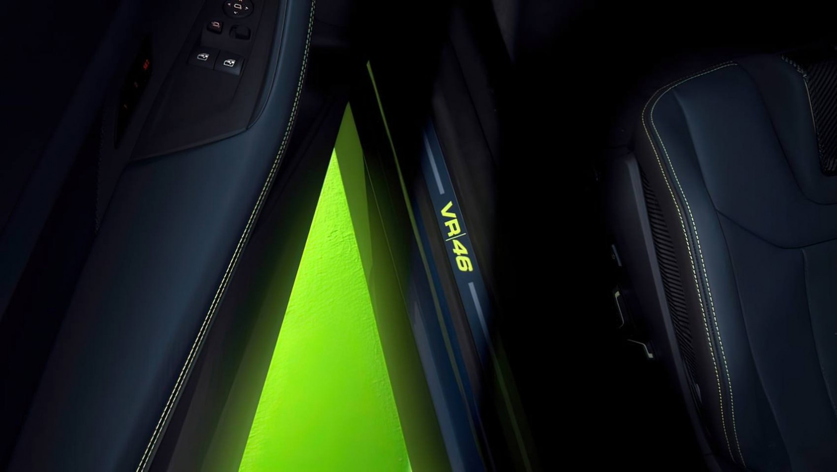 BMW M4 CS VR46 detal