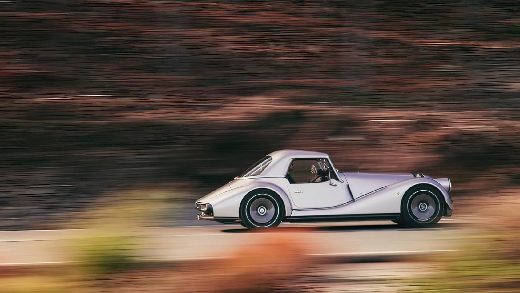 2025 Morgan Supersport dynamika