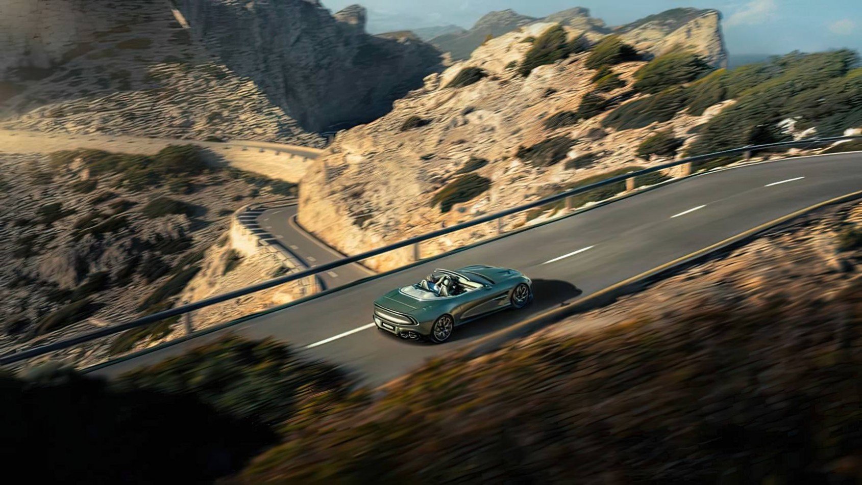 Aston Martin Vanquish Volante Aston Martin Vanquish Volante jazda