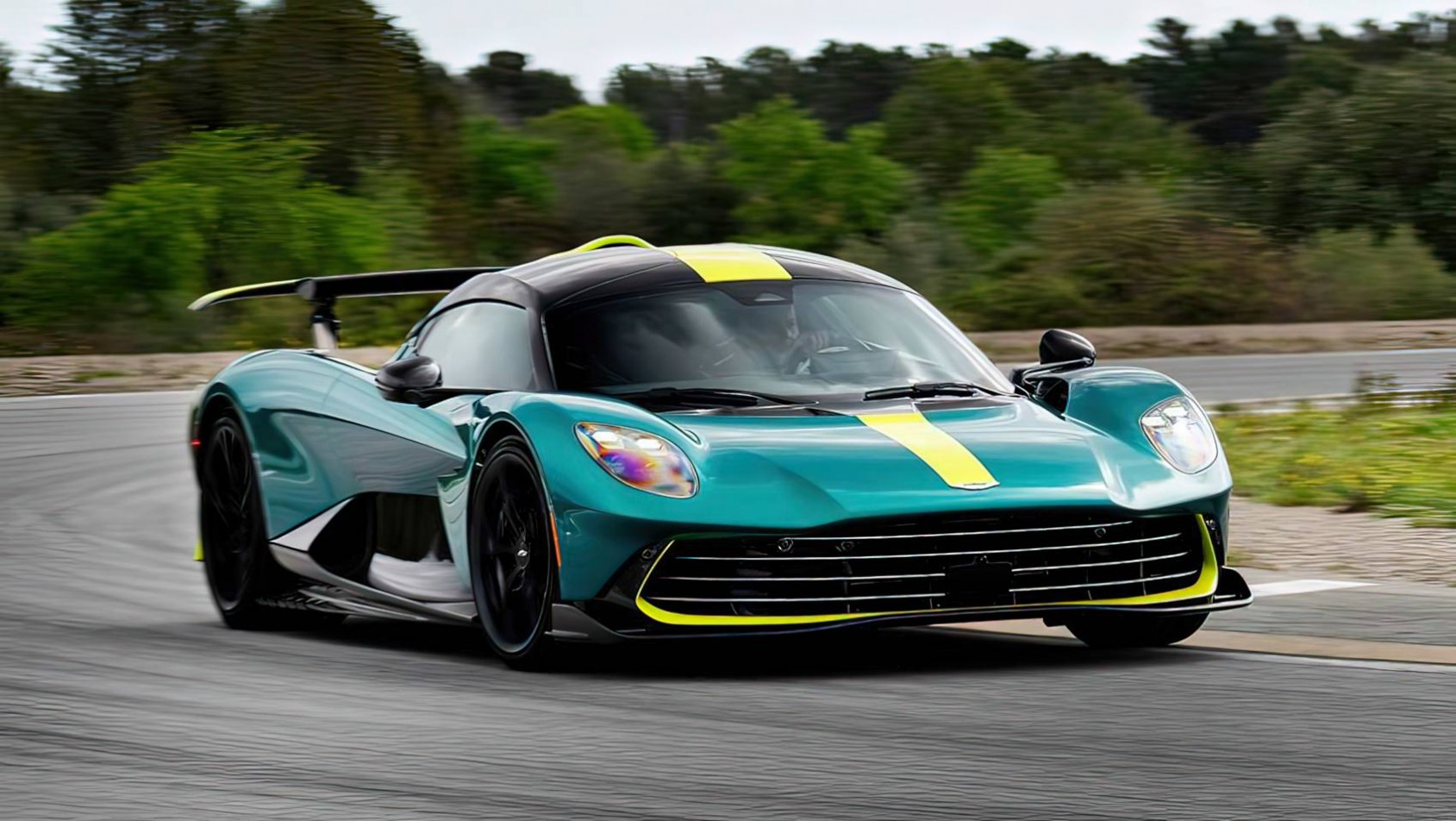 Aston Martin Valhalla testy hiszpania