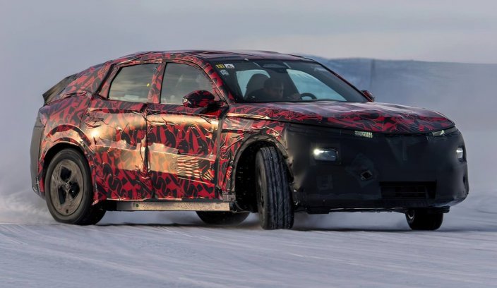 2026 Alfa Romeo Stelvio spyshot