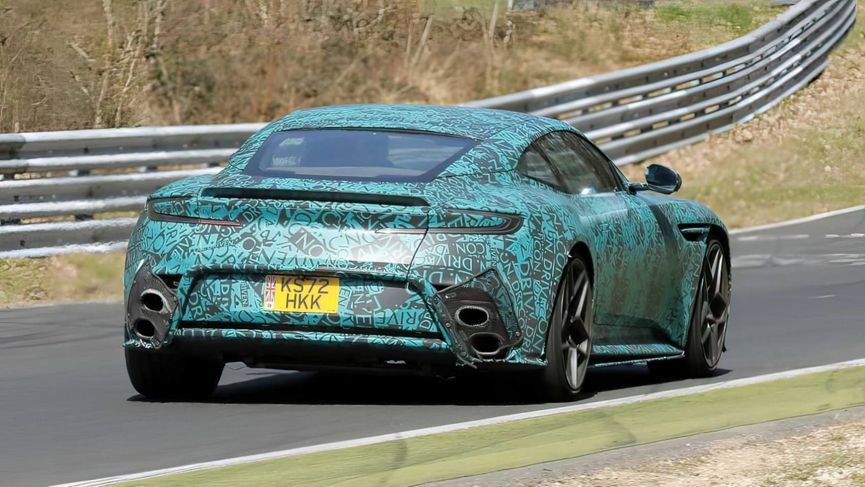 2026 Aston Martin DB12 AMR wydechy