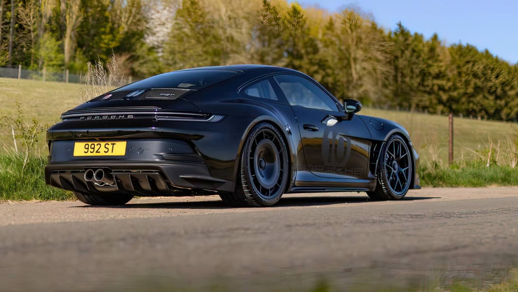 JCR Porsche 911 S/T design