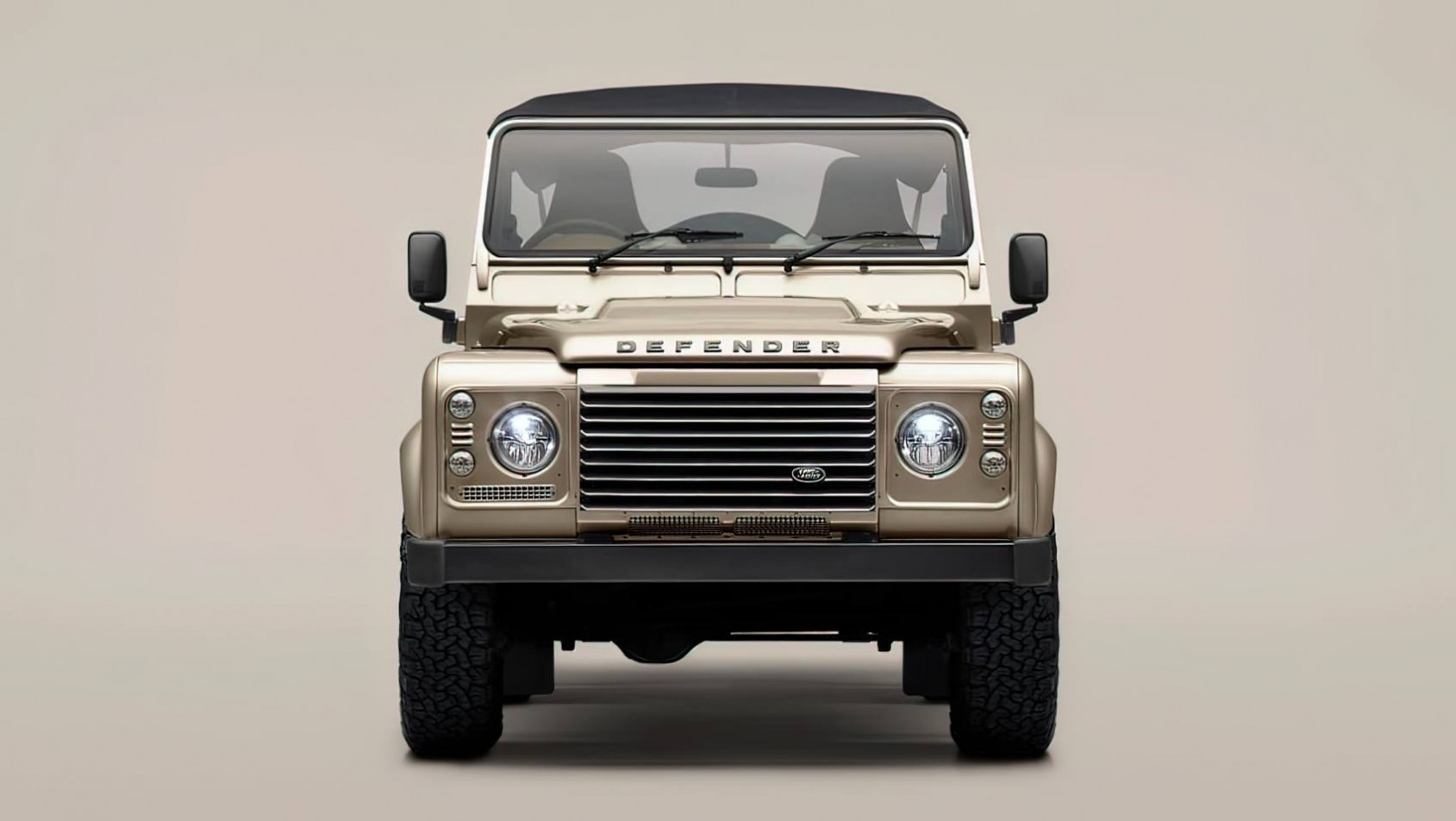 Land Rover Defender Soft Top V8 przód