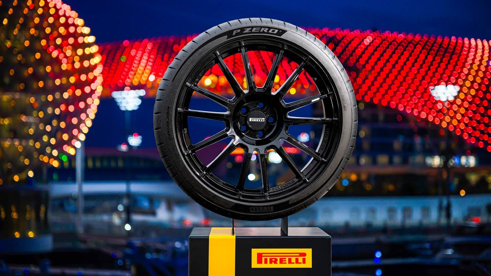 Pirelli P Zero (PZ5) - premiera