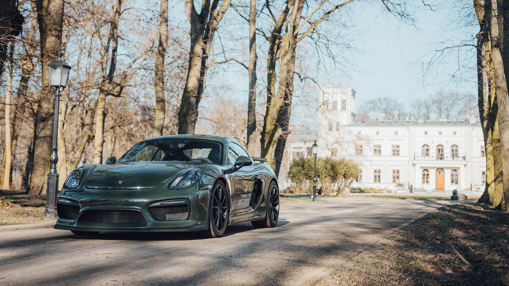 Porsche Cayman GT4