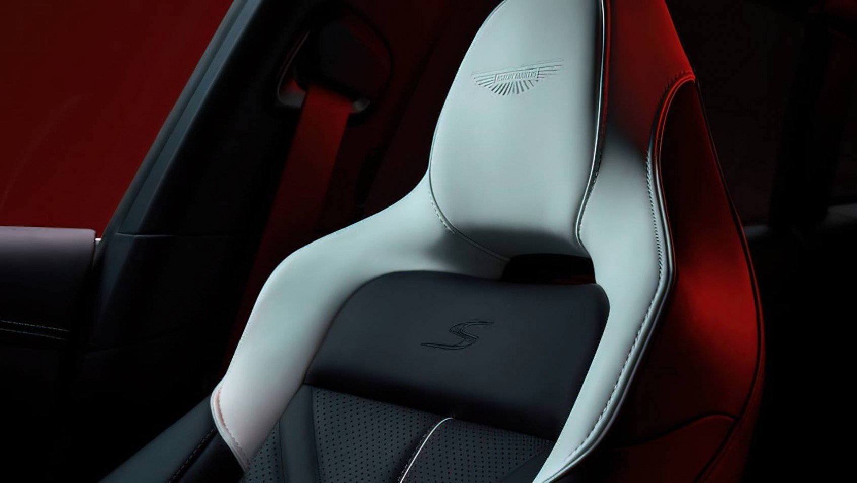 Aston Martin DBX S fotele