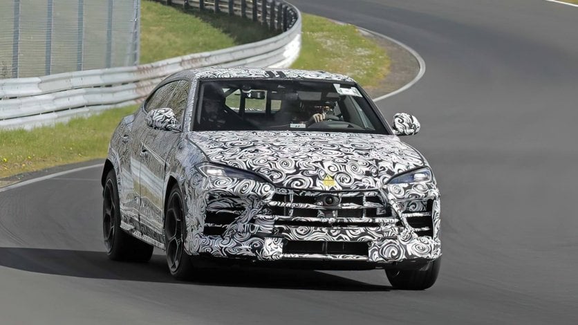 Lamborghini Urus 2026 Lamborghini Urus Performante spyshot