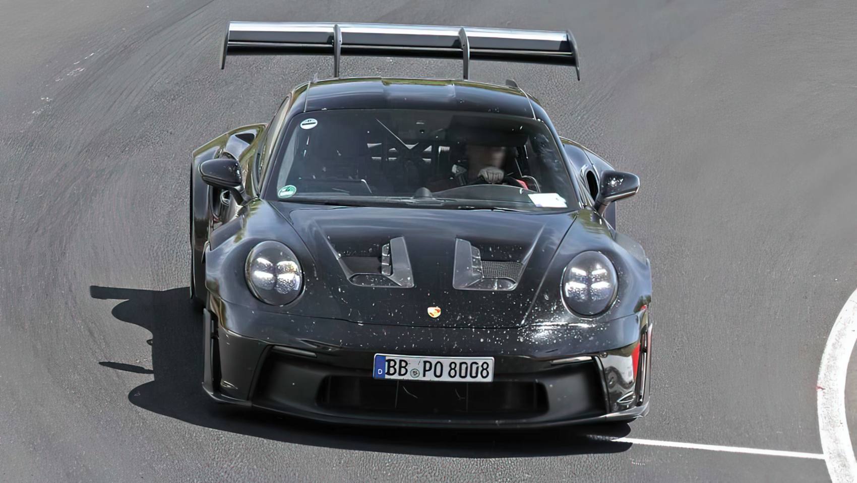 2027 Porsche 911 GT2 RS testy na torze