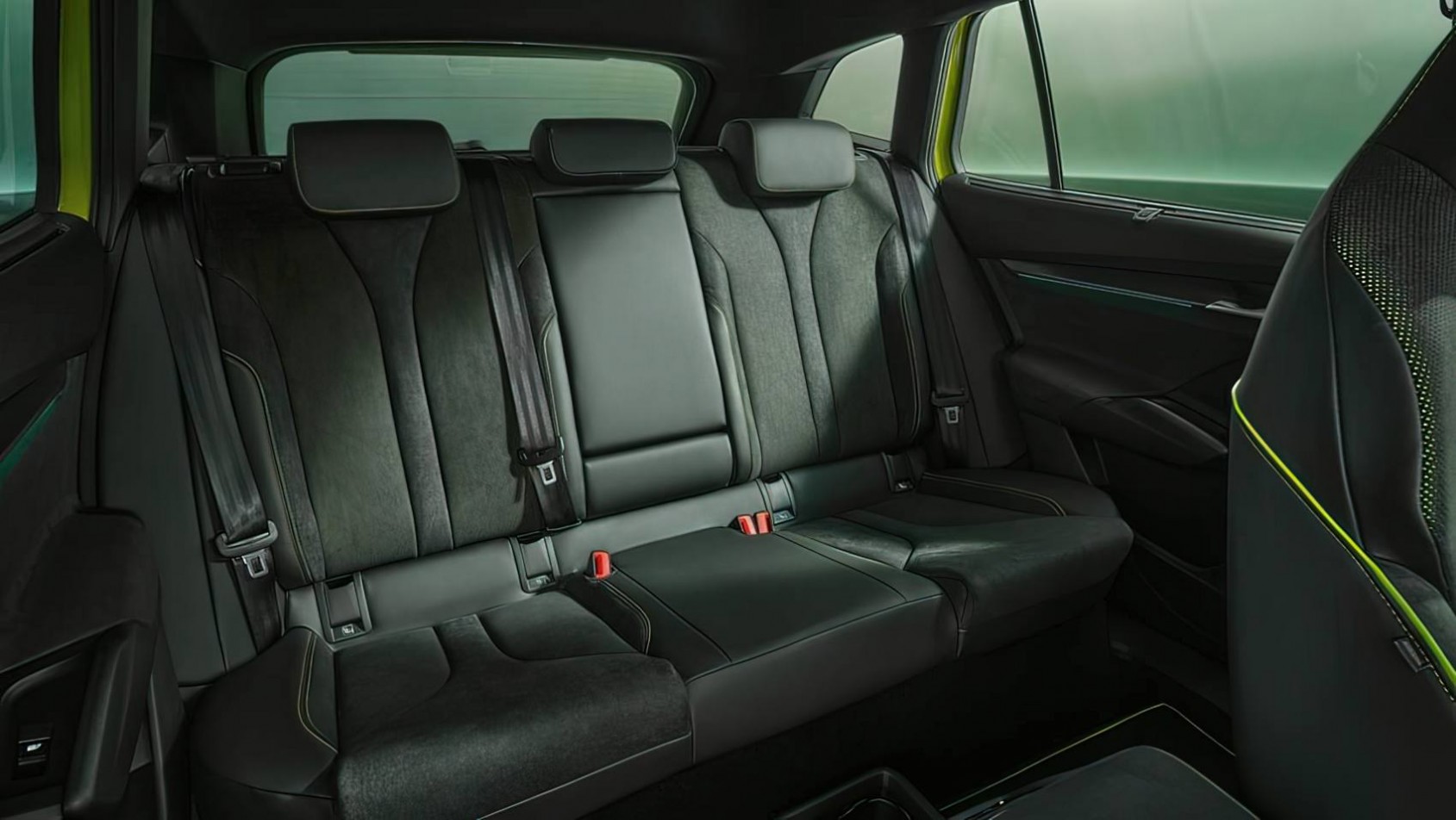 2025 Skoda Enyaq RS kanapa